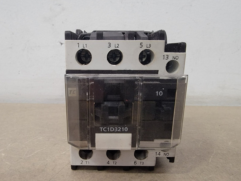 TC 32 Amp, 3 Pole, 120/60 VAC Coil Contactor TC1-D32 