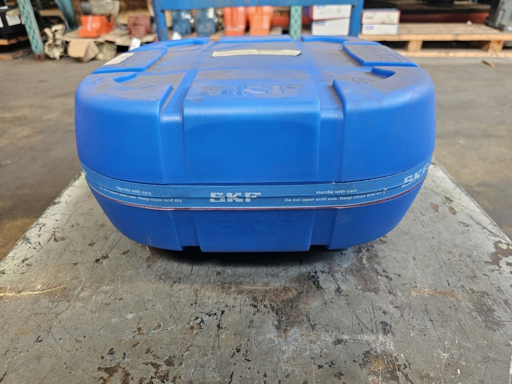 SKF Spherical Roller Bearing 180mm ID x 320mm OD x 112mm W, 23236 CCK/W33