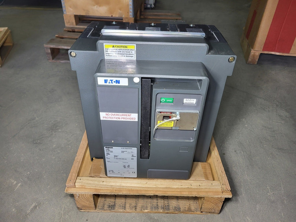 EATON 2500 Amps, 1000 Volts, 3 Pole Disconnect Switch DEK225