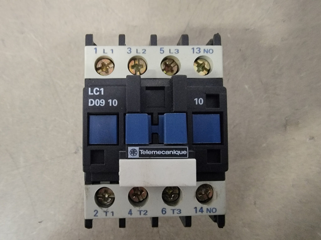 TELEMECANIQUE 25 Amp, 3 Pole, 1NO, 120 VAC Coil Contactor LC1D0910