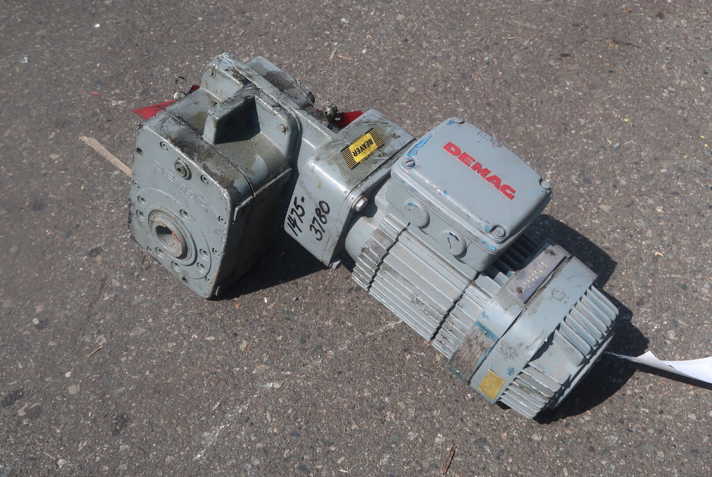 DEMAG 110:1 Ratio Gear Reducer AFW05L-M-0-1-20-0 w/ 0.88 hp Motor 