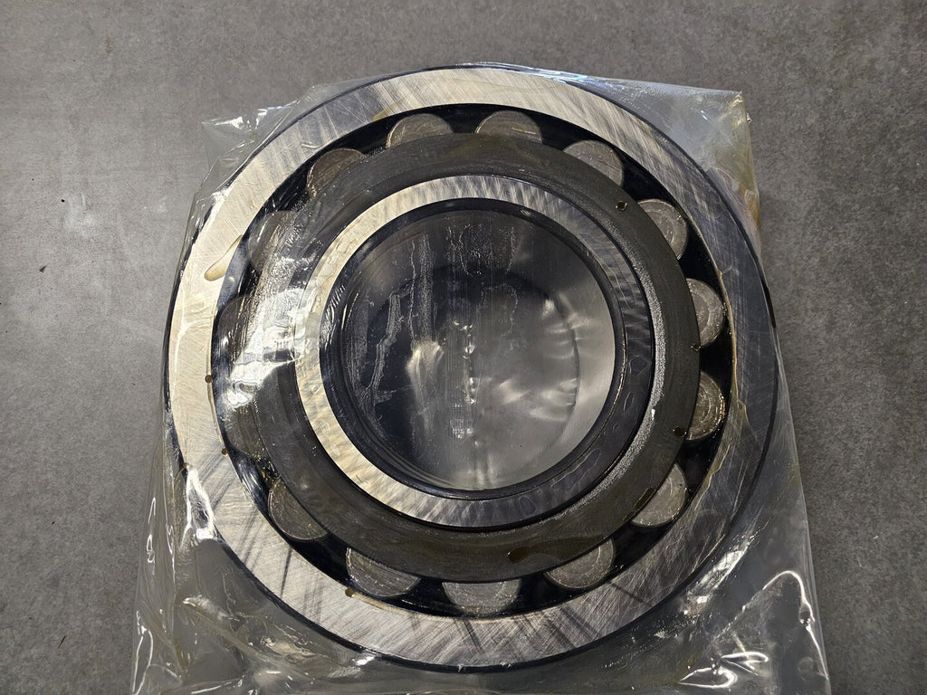 SKF Spherical Roller Bearing 130mm ID x 280mm OD x 93mm W, 22326 CC/C3W33