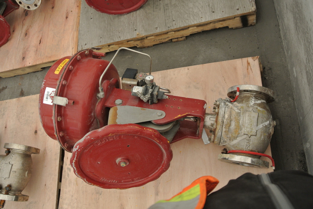 MASONEILAN 4" Class 150 Globe Control Valve and Actuator 88-21714