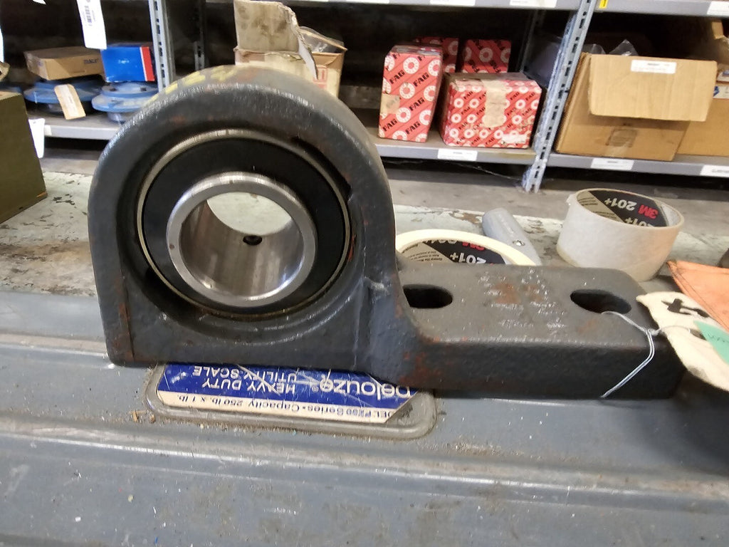 LAMB Single Foot RH Pillow Block Bearing Unit 1-7/16" Bore, V-10533