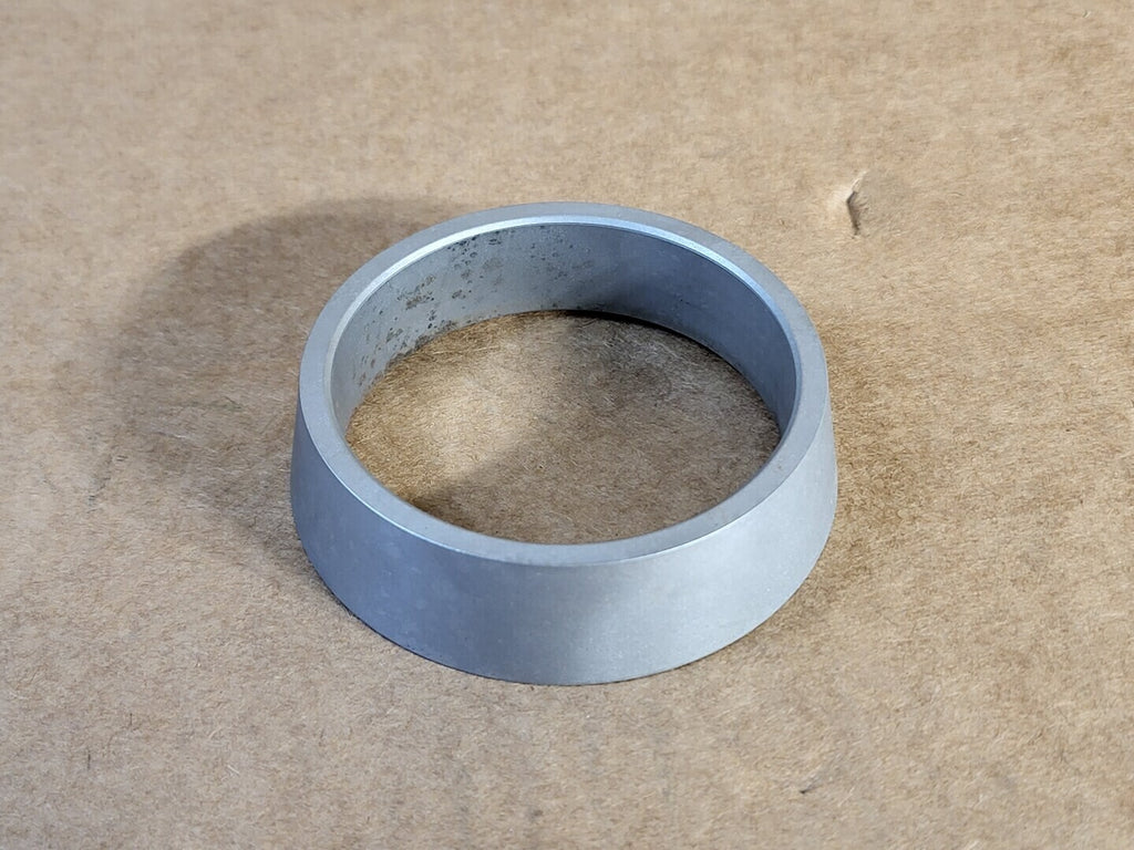 KOMATSU Spacer TY2240