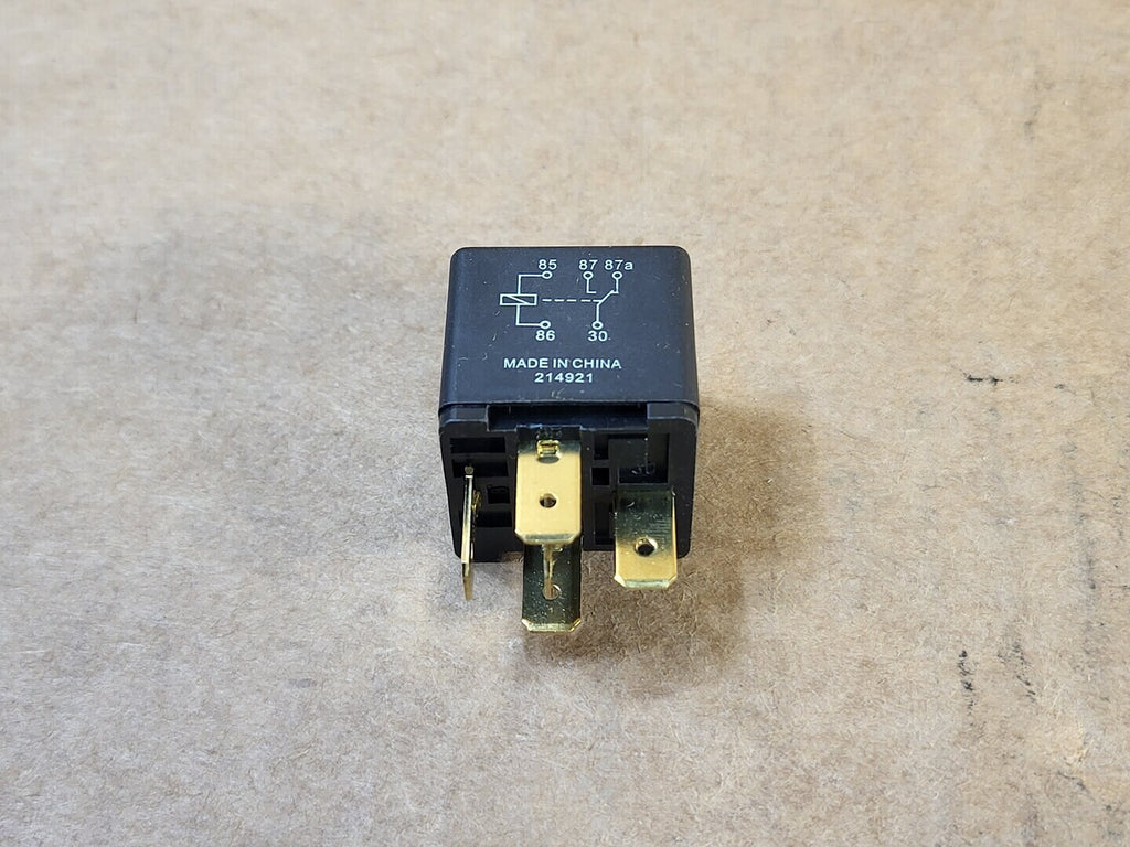 KOMATSU 24 VDC Relay SM3189