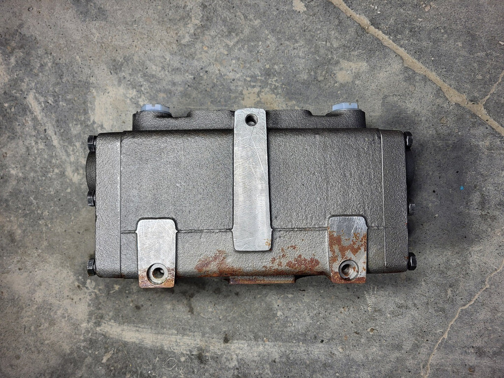 LETOURNEAU Steering Valve R4270856/20205579