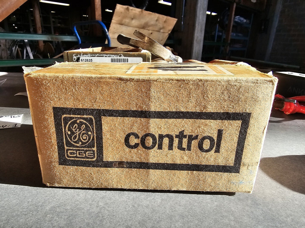 CANADIAN GENERAL ELECTRIC 10 Amp Relay CR2810A14AC002