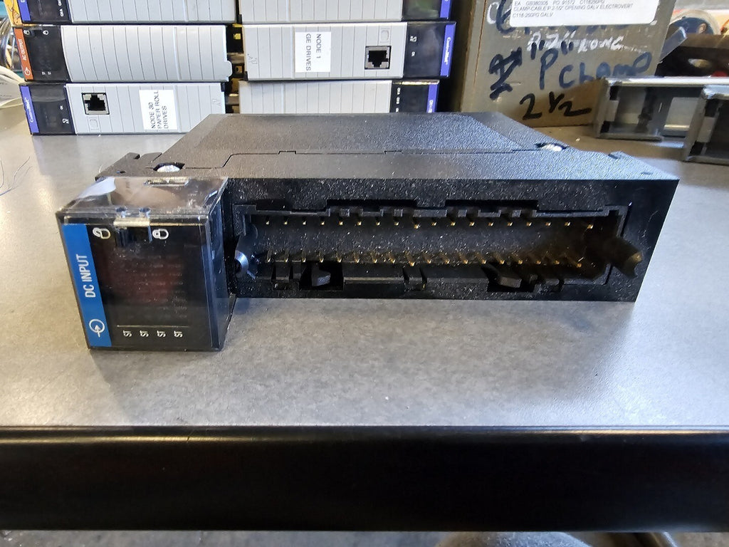 ALLEN-BRADLEY DC Input Module 32 PT 24VDC, 1756-IB32/B