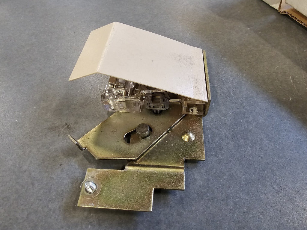 SQUARE D 30 Amp, 1NO, 250 VDC Electrical Interlock EI-300-W