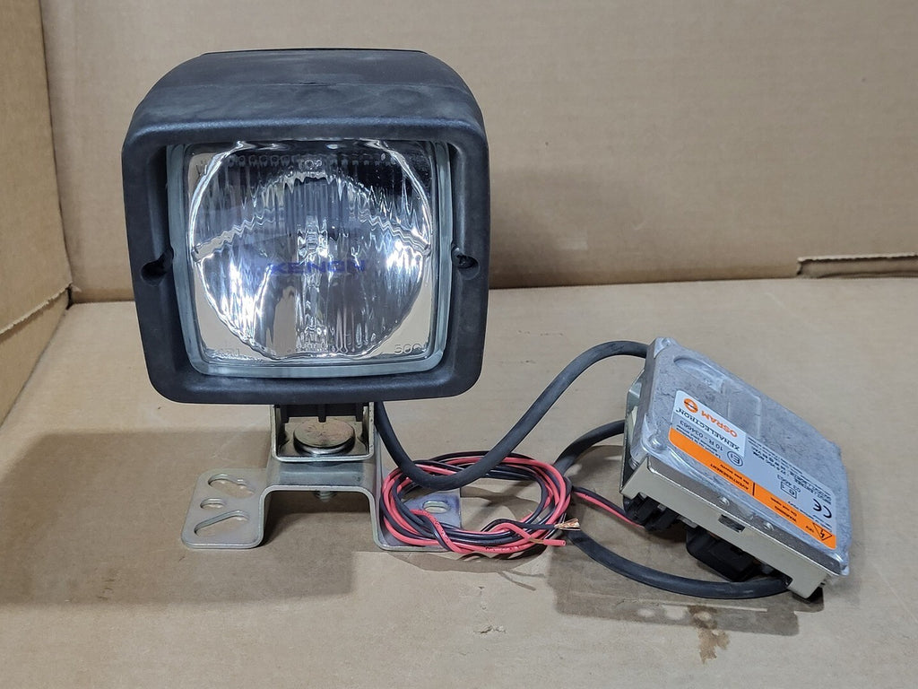 KOMATSU Headlight 93268740