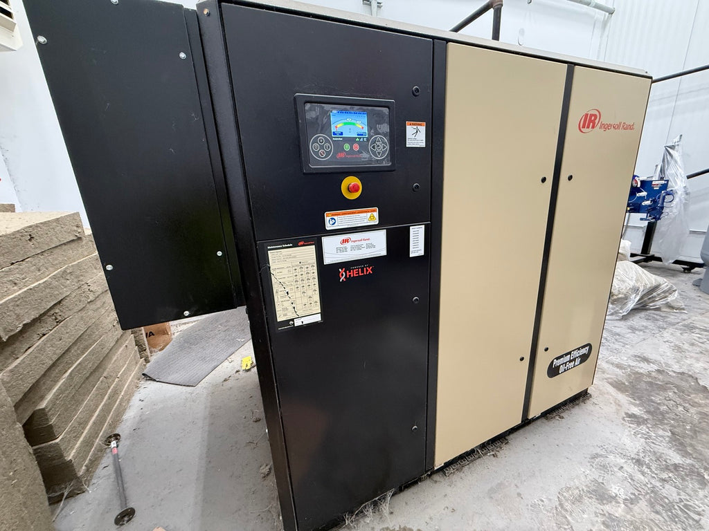 INGERSOLL-RAND 100 hp, 368 CFM, 150 PSI Oil-Free Screw Compressor IRN100H-OF w/ air dryers