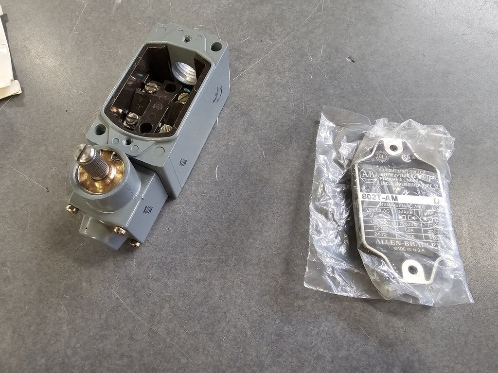 ALLEN-BRADLEY Oiltight Limit Switch NEMA A600, 10A, 600VAC 802T-AM