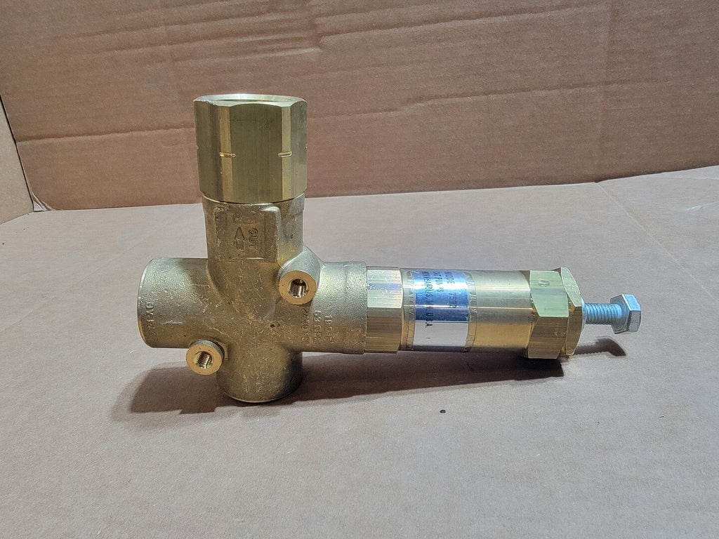 CAT PUMPS Multiple Gun Pressure Unloader 7592