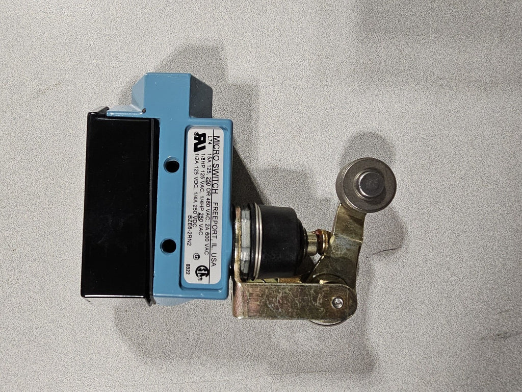 HONEYWELL Top Roller Arm Limit Switch NEMA 1, 15A, 600VAC BZE6-2RN2