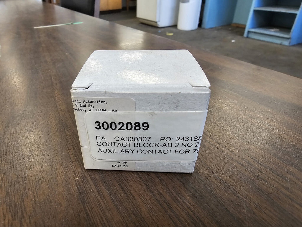 ALLEN-BRADLEY 10 Amp, 4 Pole, 2NO+2NC, 690 VDC Auxiliary Contact 100-FA22