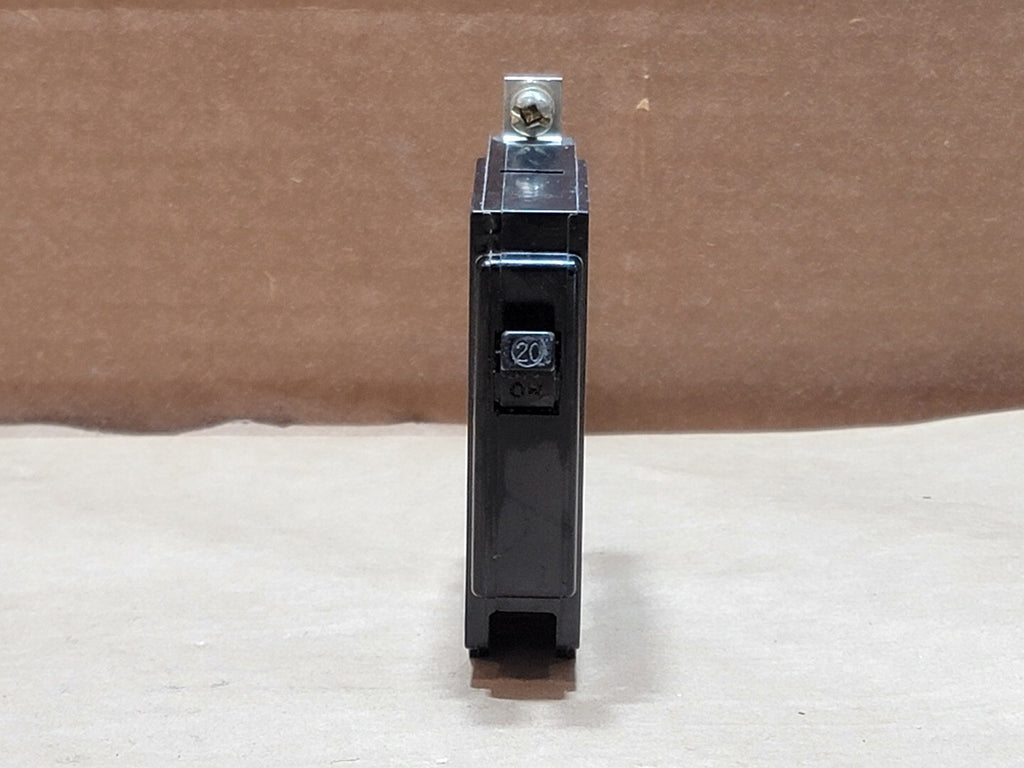 COMMANDER 20 Amp, 1 Pole, 120/240 Volt Circuit Breaker QBH