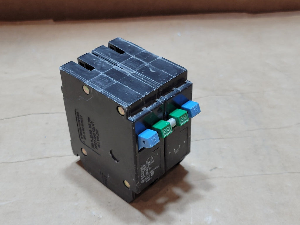 WESTINGHOUSE 15/30 Amp Quad Pole 120/240 Volts Circuit Breaker DNPL153015