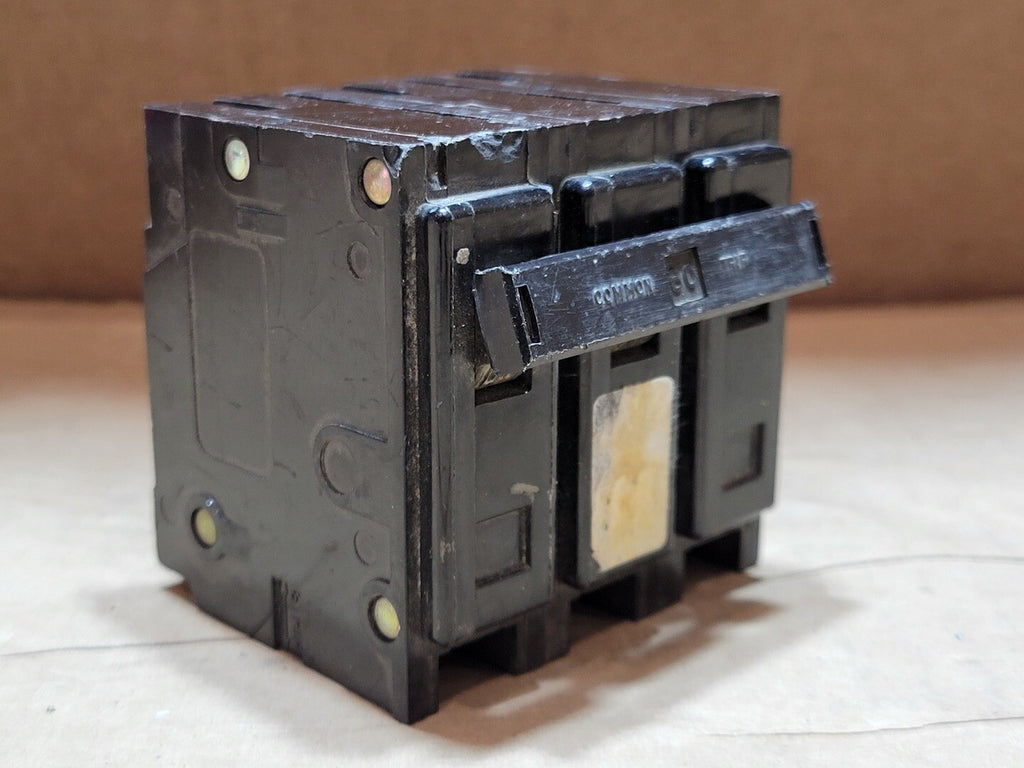 WESTINGHOUSE 40 Amp 3 Pole 240 Volts Circuit Breaker HQP3040H