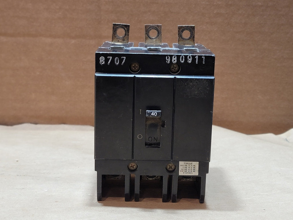 CUTLER-HAMMER 40 Amp 3 Pole 600 Volts Circuit Breaker 