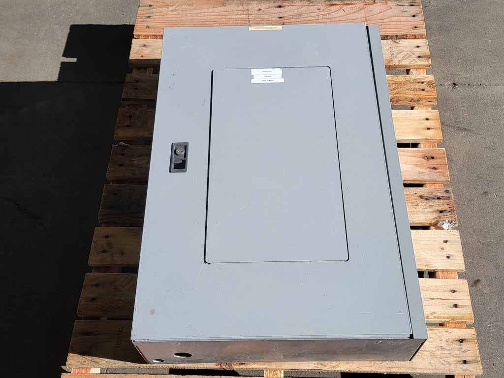 EATON CUTLER-HAMMER 100 Amp, 120/208V, 3 Ph, 4W, 24 Circuits Panelboard EZB2030RC