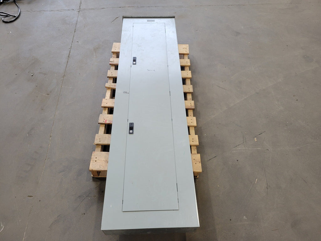 GENERAL ELECTRIC 400 Amps, 208Y/120 Volts Panelboard AQF3724MTX