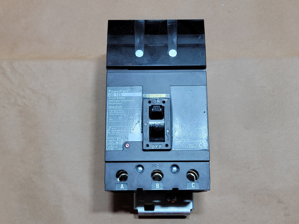 SQUARE D 125 Amp, 3 Pole, 240 Volt Circuit Breaker QDA32125