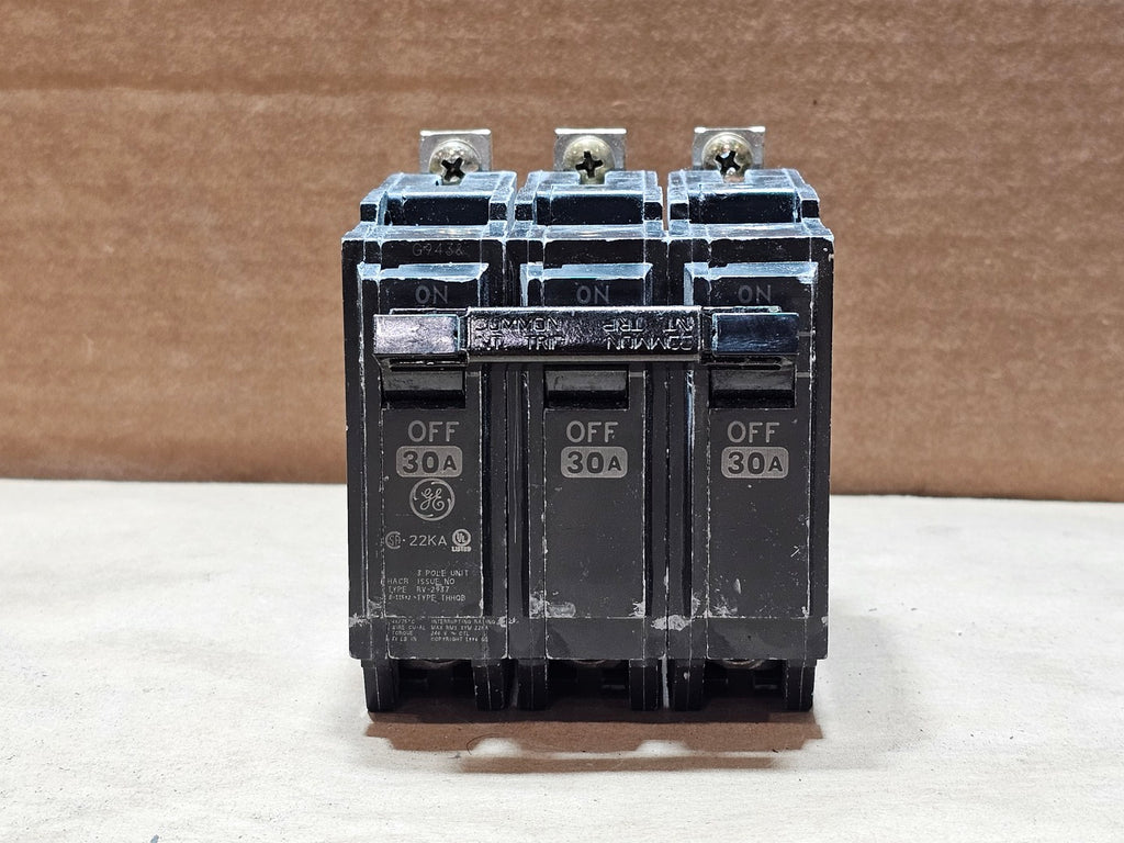 GENERAL ELECTRIC 30 Amp, 3 Pole, 240 Volts Circuit Breaker THHQB32030