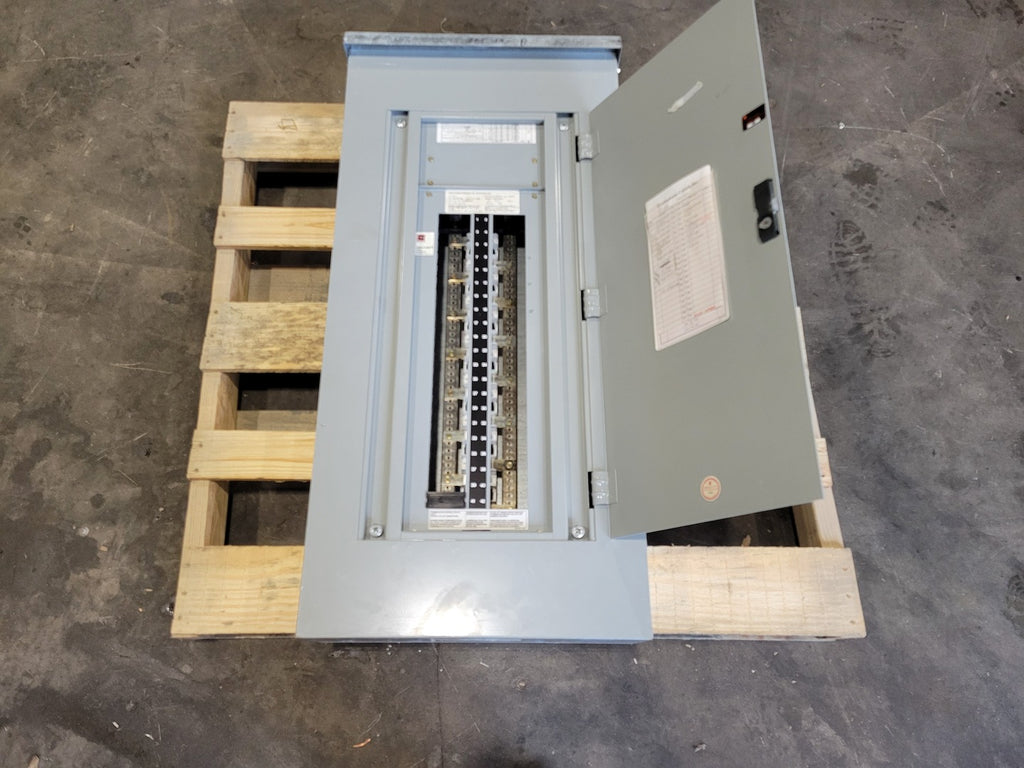 CUTLER-HAMMER 225 Amp 120/208 Volt, 3 Ph, 42 Circuits Panelboard PL1