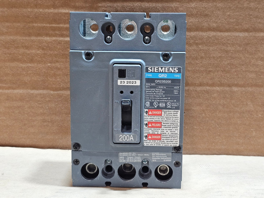 SIEMENS 200 Amp, 3 Pole, 240 Volt Circuit Breaker QR23B200