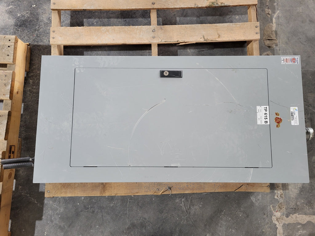 CUTLER-HAMMER 225 Amp, 120/208 V, 3-Ph, 42 Circuits Panelboard PL1A