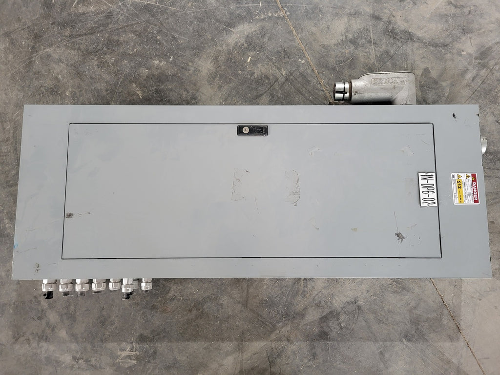 CUTLER-HAMMER 225 Amp, 120/208V, 3-Ph, 60 Circuits Panelboard PRL1A