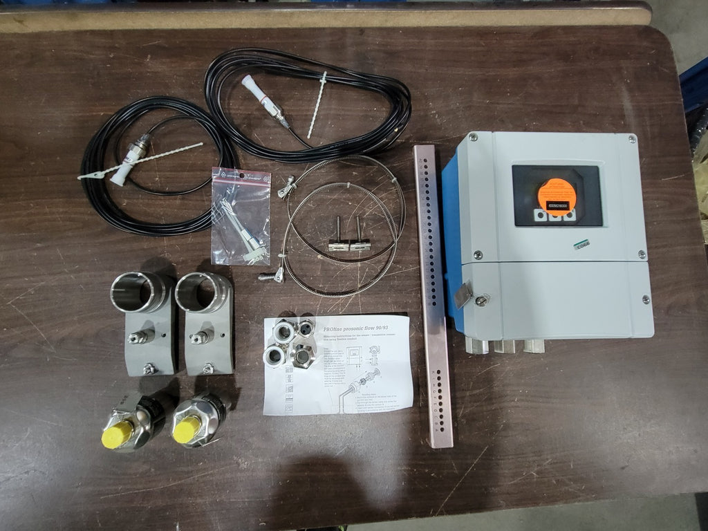 ENDRESS+HAUSER Prosonic Flow 90 Ultrasonic Flow Meter 90WA1-BB1A20RCBAAA w/ Accessories