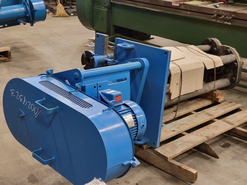 WEIR 50 GPM, 1.5 SR Vertical Submersible Pump w/ 7.5 hp Motor