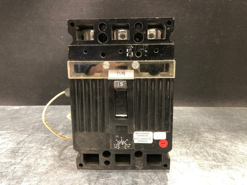 15 Amp, 3 Pole, 240 Volts Circuit Breaker