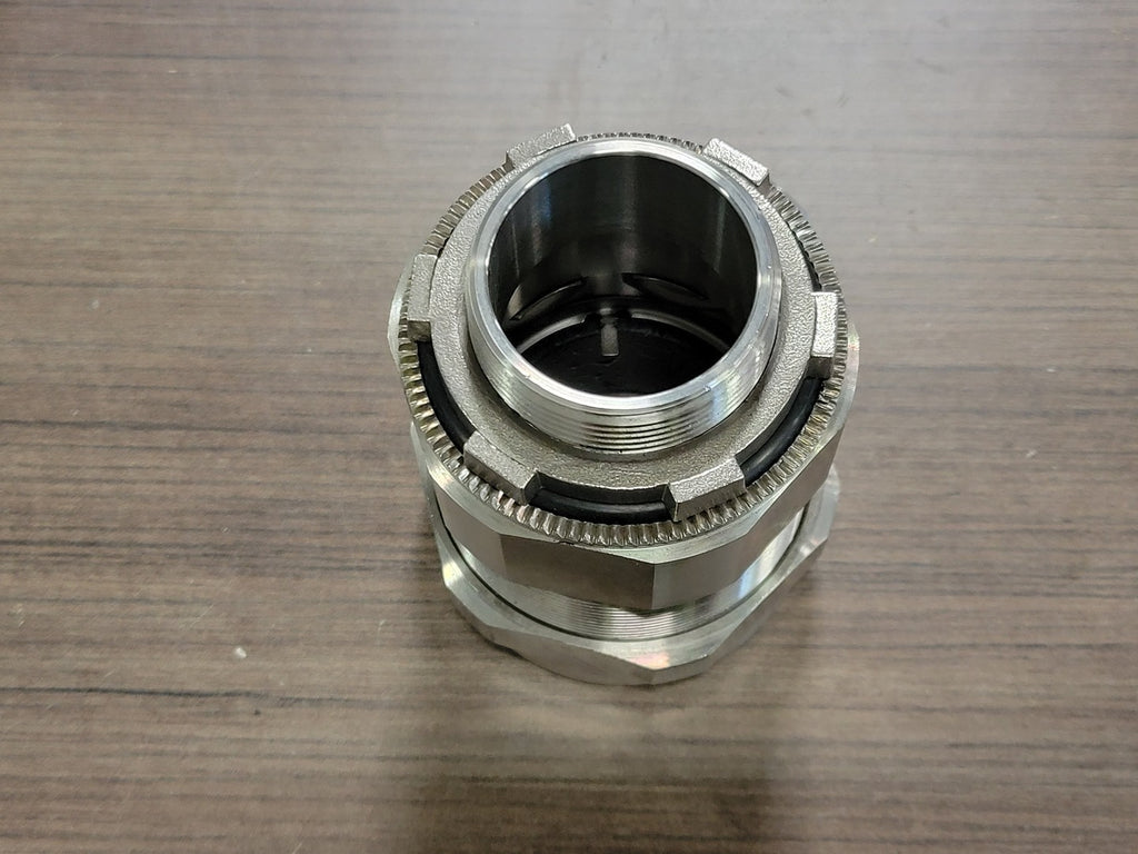 THOMAS BETTS 1-1/2" Star Teck Jacketed Metal-Clad Cable Fitting ST150-472SS