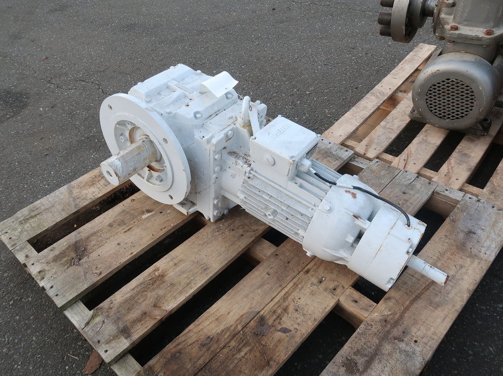 BAUER 5 hp Bevel Geared Motor BK60X-31V/D11SA4-TOFZW-SE075B9C2A