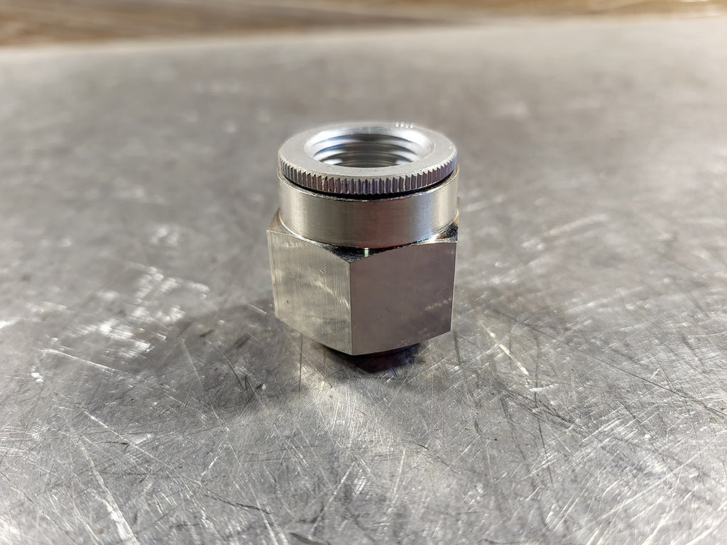 Scrap - 7/8" to 3/4" Conduit Fitting