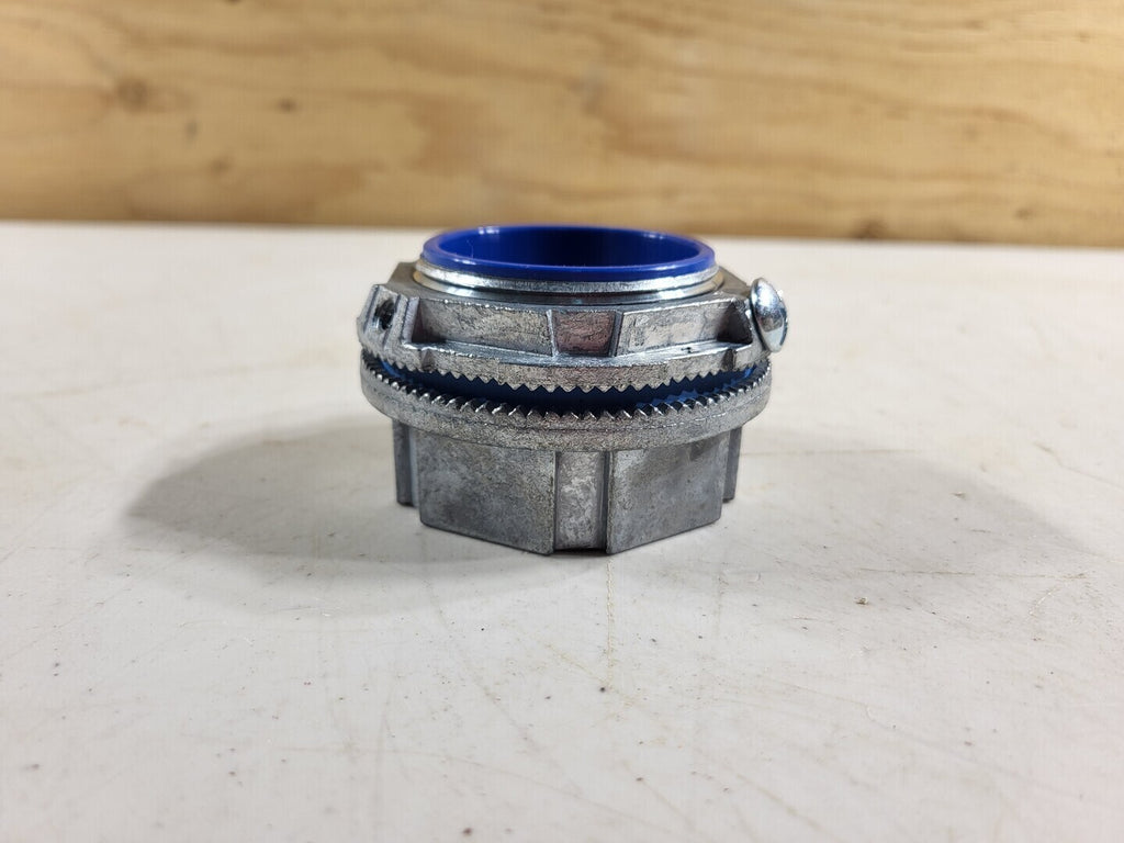 THOMAS & BETTS Scrap - 2" Grounding Hub H200GR-C