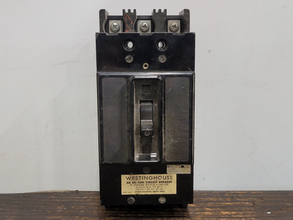 WESTINGHOUSE 40 Amp, 3 Pole, 600 Volts Circuit Breaker