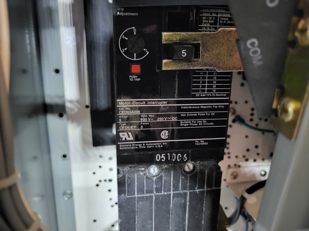 SIEMENS 5 Amp, 3 Pole, 600 volts Circuit Breaker CED63A005