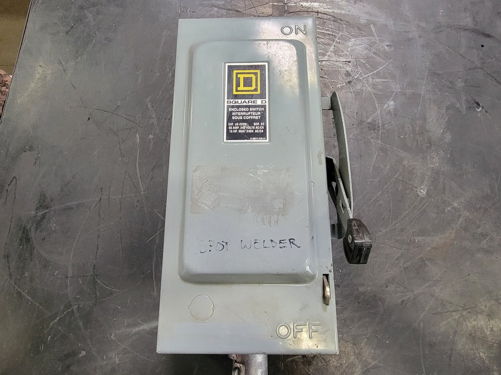 SQUARE D 60 Amp, 240 volts, 3 Pole Fusible Disconnect CD-222N