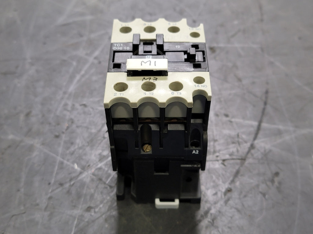 TC 32 Amp, 3 Pole, 120/60 VAC Coil Contactor TC1-D32 10