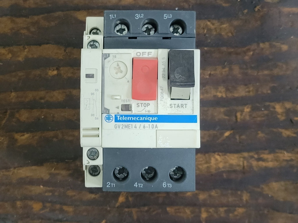 TELEMECANIQUE 6-10 Amp, 3 Pole, 690 volts Circuit Breaker GV2ME14 w/ Auxiliary Contact