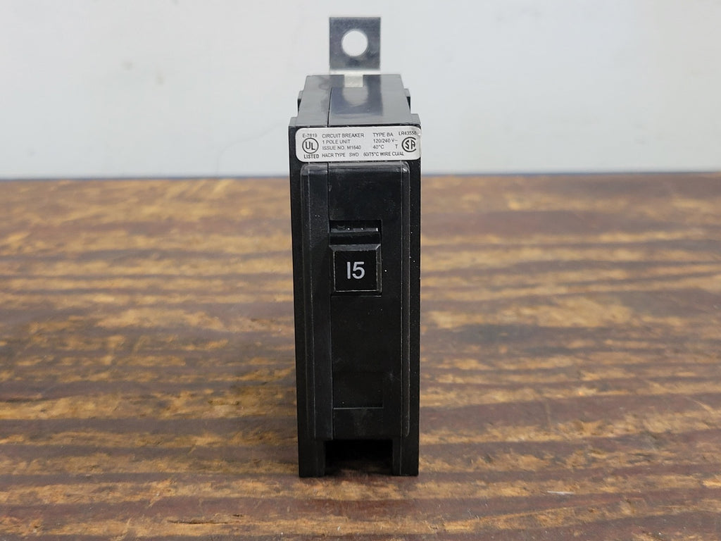 CUTLER-HAMMER 15 Amp, 1 Pole, 120/240 volts Circuit Breaker BA115