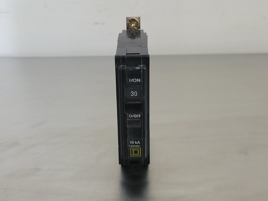 SQUARE D 30 Amp, 1 Pole, 120/240 volts Circuit Breaker QOB130