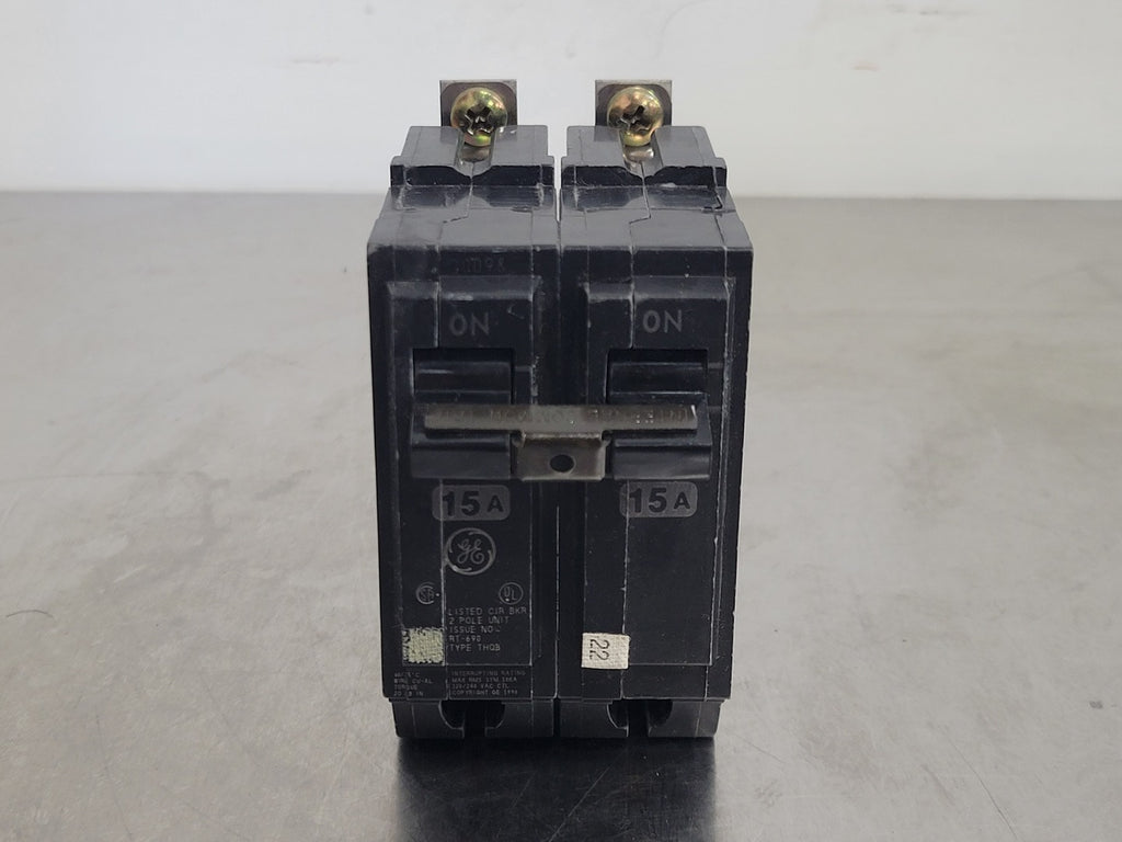 GENERAL ELECTRIC 15 Amp, 2 Pole, 120/240 volts Circuit Breaker THQB215