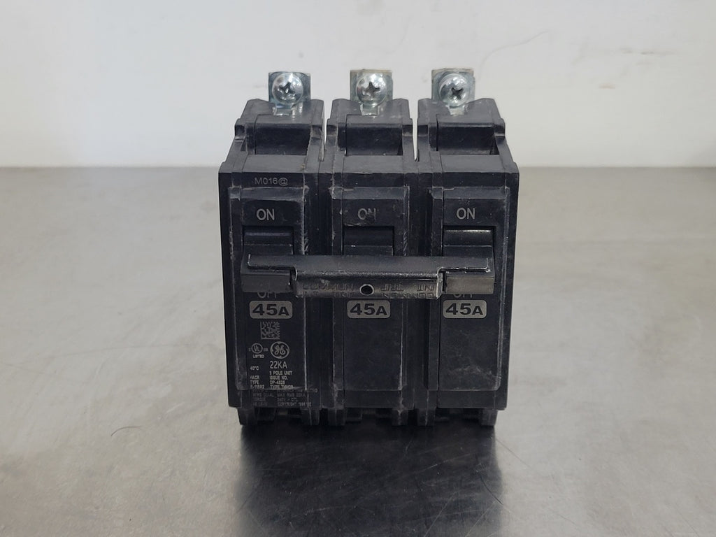 GENERAL ELECTRIC 45 Amp, 3 Pole, 240 volts Circuit Breaker THHQB345