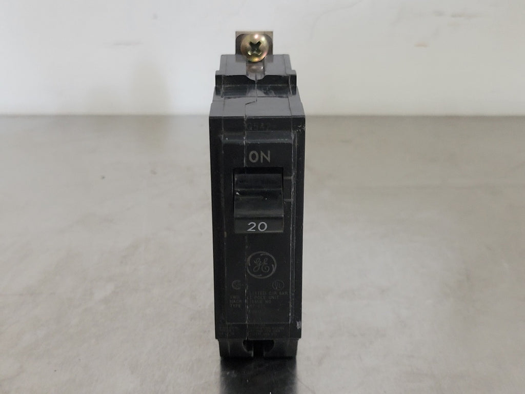 GENERAL ELECTRIC 20 Amp, 1 Pole, 120/240 volts Circuit Breaker THQB120