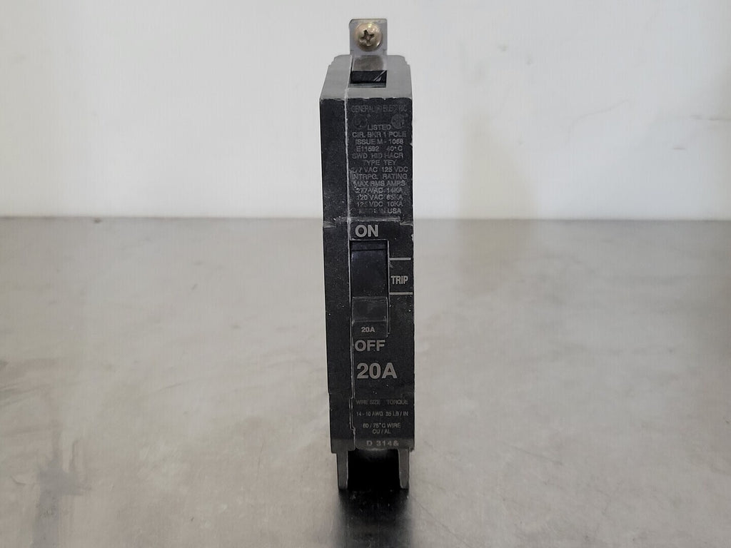GENERAL ELECTRIC 20 Amp, 1 Pole, 277 volts Circuit Breaker TEY120
